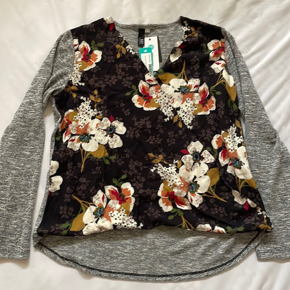NWT KUT FROM THE CLOTH Top